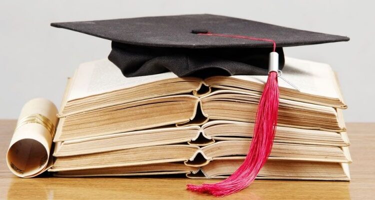  Ε.Α.Π.: Αίτηση Χορήγησης Υποτροφίας Ακαδημαϊκού Έτους 2021-2022